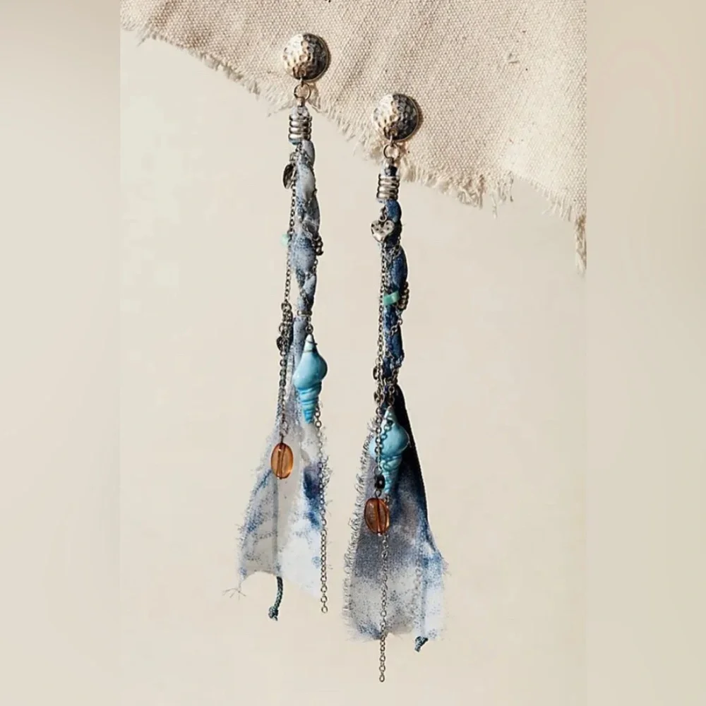 FREE PEOPLE Clearwater Dangle Earrings NWT Indigo Blue Shell Stones